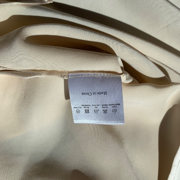 Petite Studio NYC x Suggyl Remi Satin Effect Shirt, S, LNWOT, Buttermilk/Cream - Picture 9 of 13